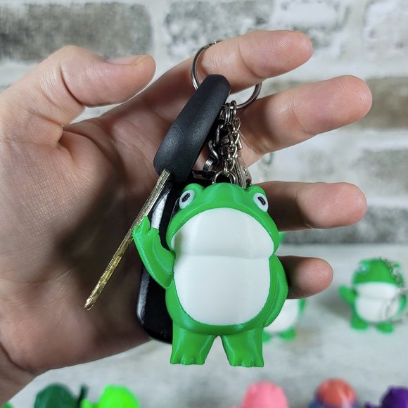 Middle Finger Frog Keychain | Gag Gift | Unique Gift | 3D Printed - Picture 5 of 12